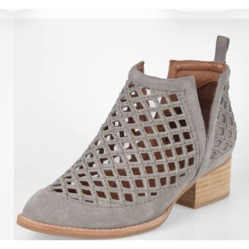 Jeffrey Campbell Taggart Boot Bootie Suede Gray Cut Out Pointed Western Sz 7.5